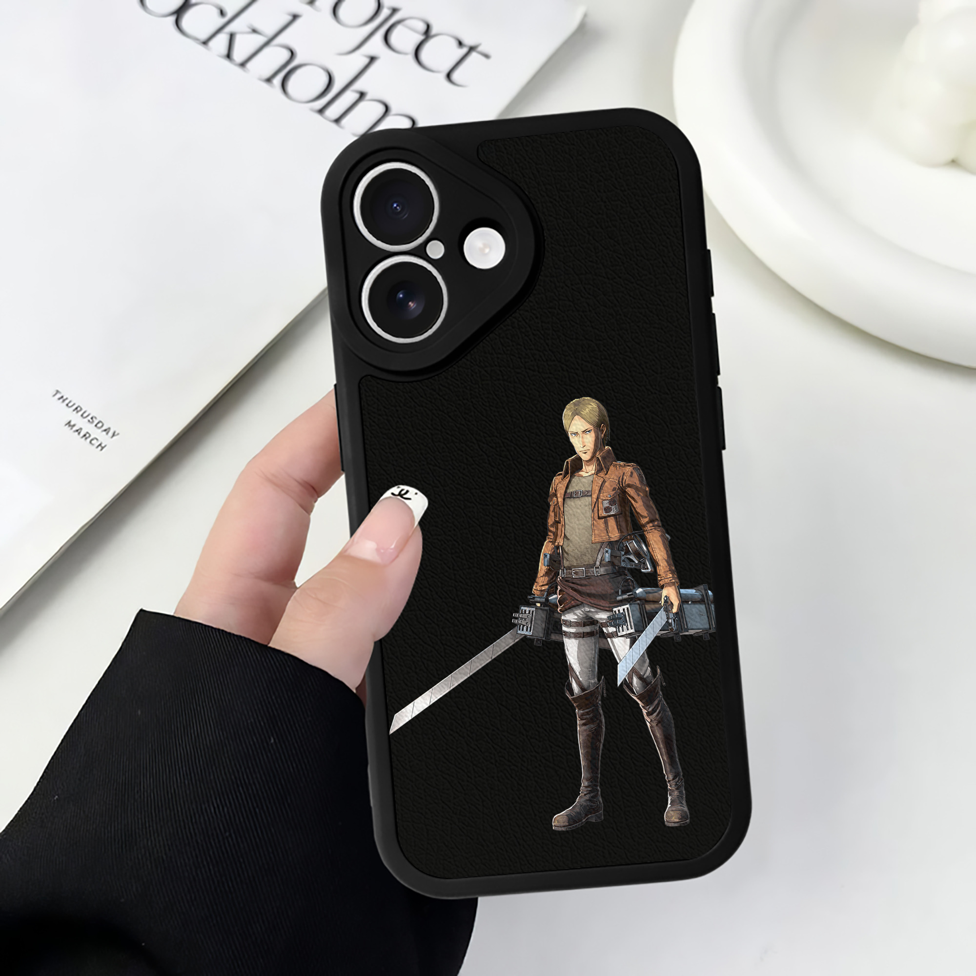 （画像用） 進撃の巨人 Attack on Titan 【iPhone 16シリーズ対応】シリコンスマホケース（レザー調） 材質：シリコン